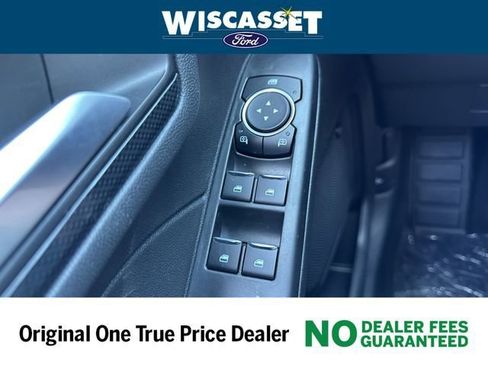 Used 2025 Ford Escape ST-Line Elite w/ Premium Technology Package AWD/4WD image 24