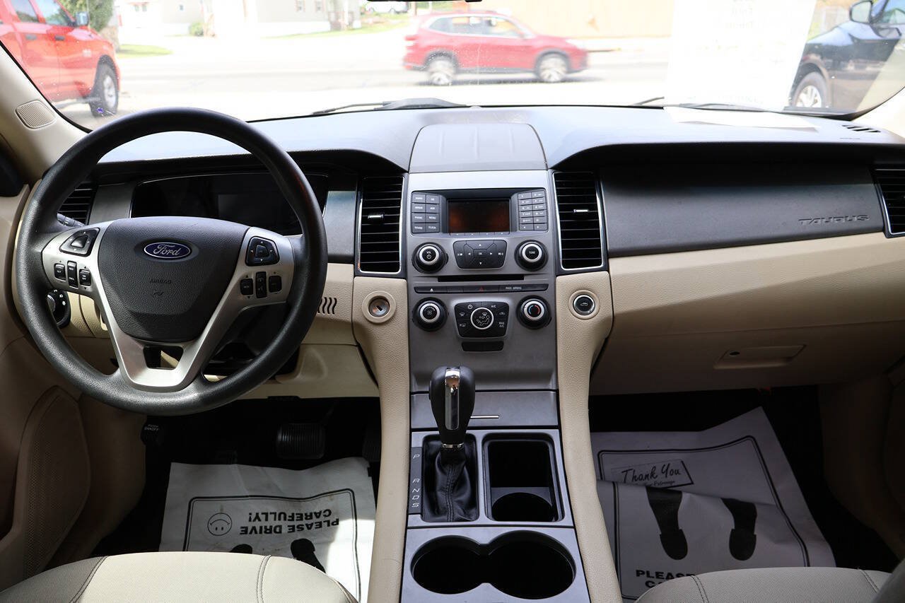 Used 2016 Ford Taurus SE FWD image 24