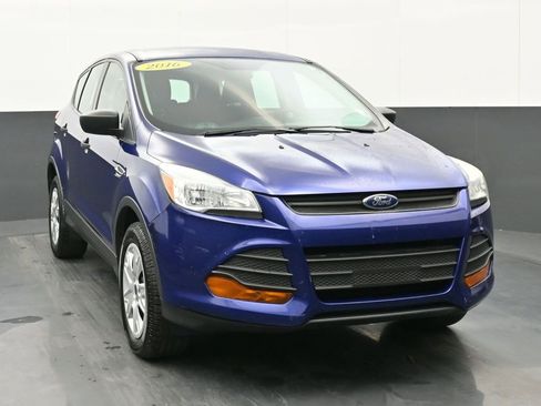 Used 2016 Ford Escape S image 8