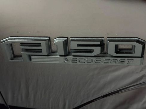 Used 2018 Ford F150 XLT w/ Equipment Group 302A Luxury AWD/4WD image 11