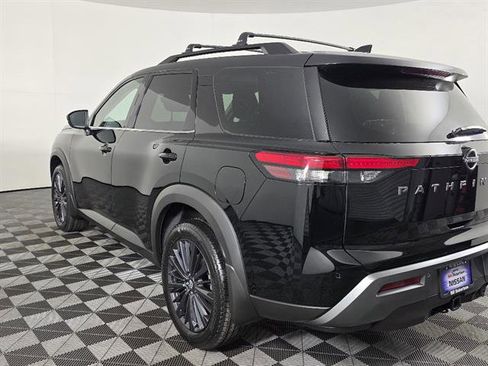 New 2026 Nissan Pathfinder SL w/ SL Premium Package AWD/4WD image 6