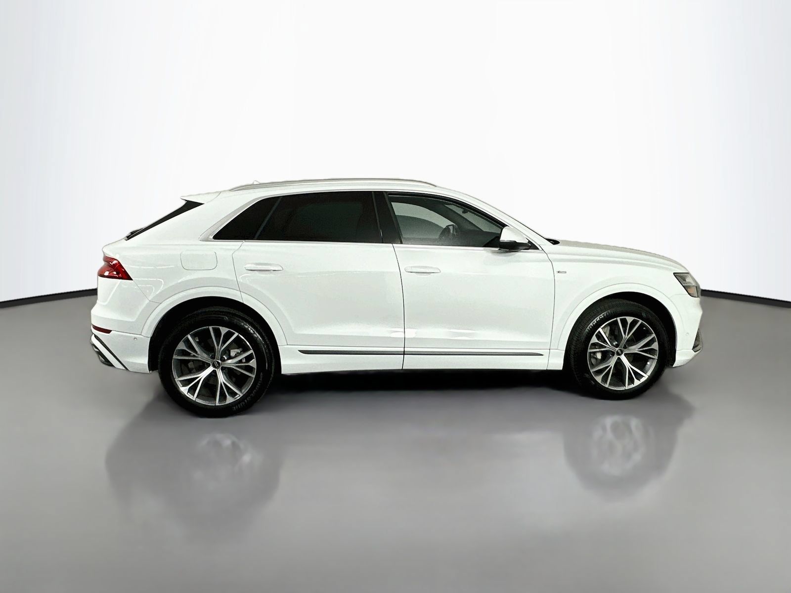 Used 2023 Audi Q8 Premium Plus w/ Premium Plus Package AWD/4WD image 8