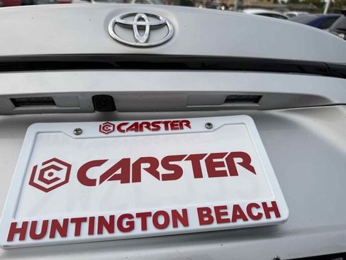 Used 2025 Toyota Corolla LE FWD image 36