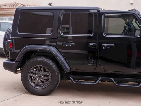 Used 2024 Jeep Wrangler Sport S AWD/4WD image 10