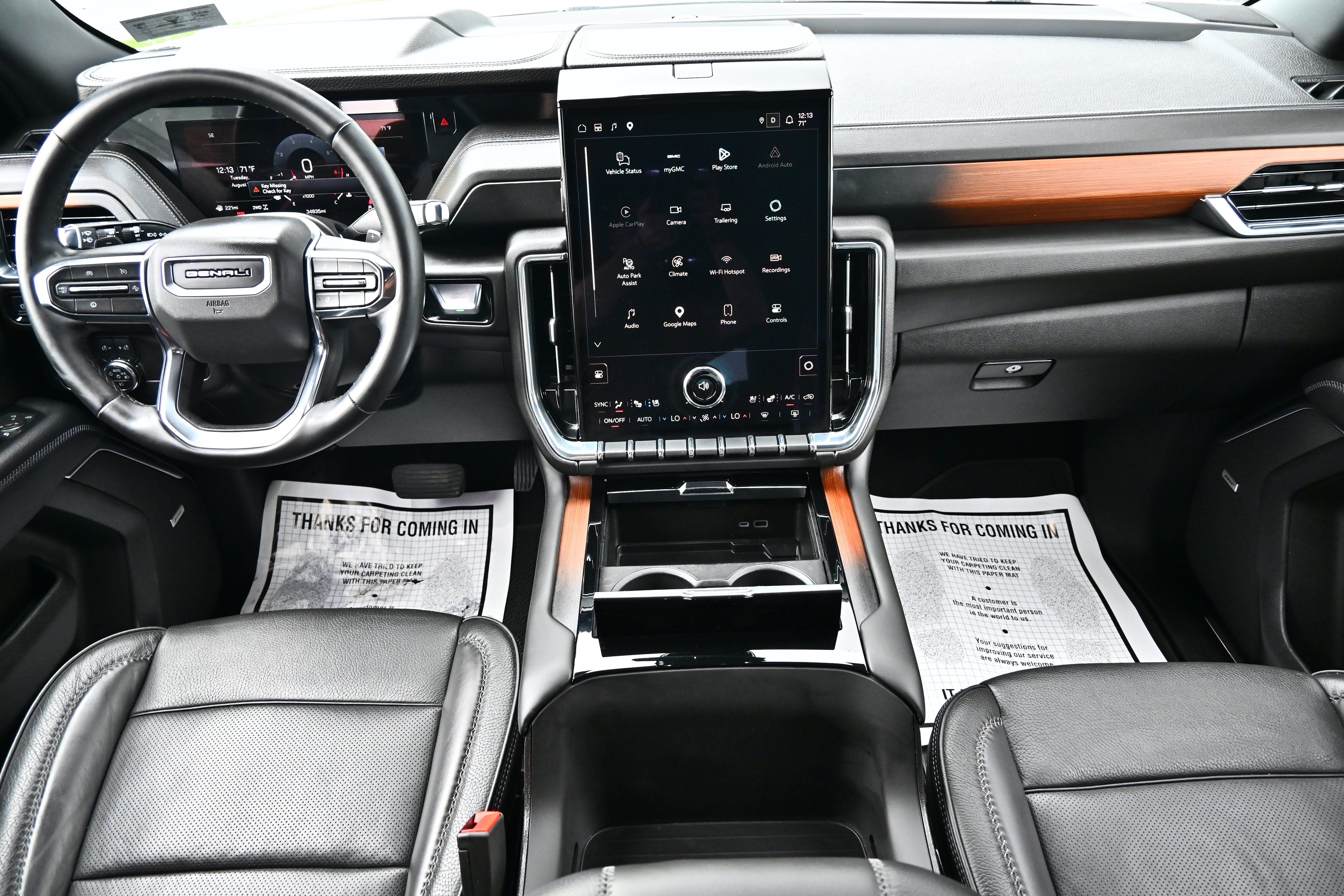 Used 2025 GMC Yukon Denali AWD/4WD image 19