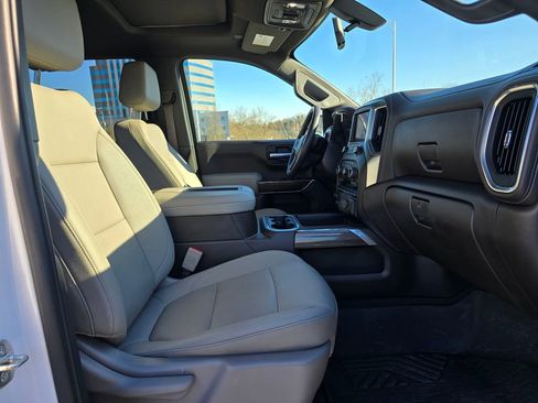 Used 2021 Chevrolet Silverado 1500 RST image 10