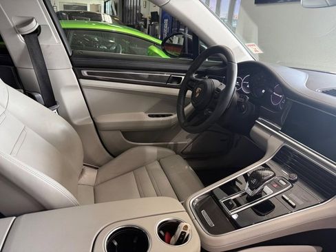 Used 2018 Porsche Panamera 4S w/ Sport Package image 14