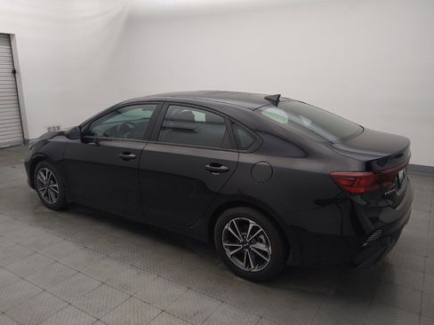 Used 2024 Kia Forte LXS FWD image 3