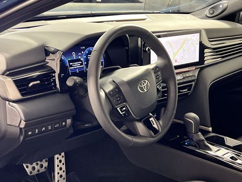 Used 2026 Toyota Camry XSE w/ Premium Plus Package FWD image 17