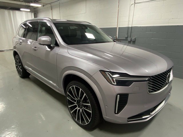 Certified 2026 Volvo XC90 B5 Plus AWD/4WD image 4