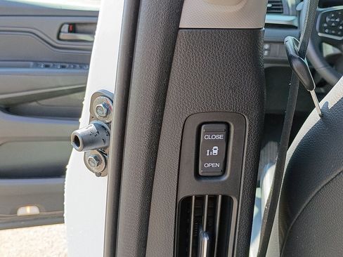 Used 2024 Honda Odyssey EX-L image 18
