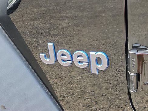 Used 2022 Jeep Wrangler Unlimited Rubicon 4xe w/ Safety Group AWD/4WD image 27