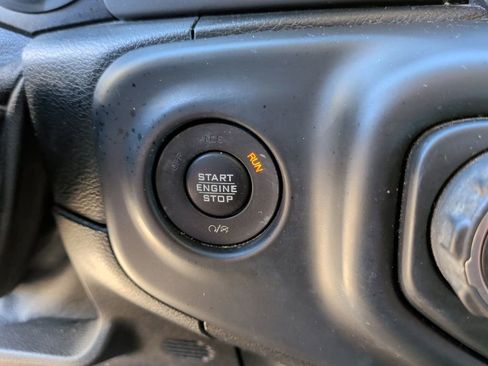 Used 2018 Jeep Wrangler Unlimited Rubicon image 23