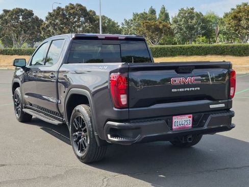 Used 2023 GMC Sierra 1500 Elevation w/ Preferred Package AWD/4WD image 8