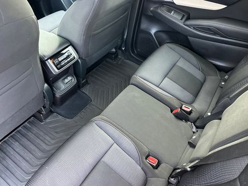 Used 2021 Subaru Ascent Premium w/ Convenience Package image 12