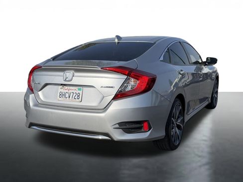 Used 2019 Honda Civic Touring image 7
