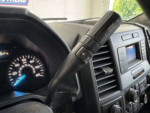 Used 2018 Ford F150 XL w/ Equipment Group 101A Mid AWD/4WD image 36
