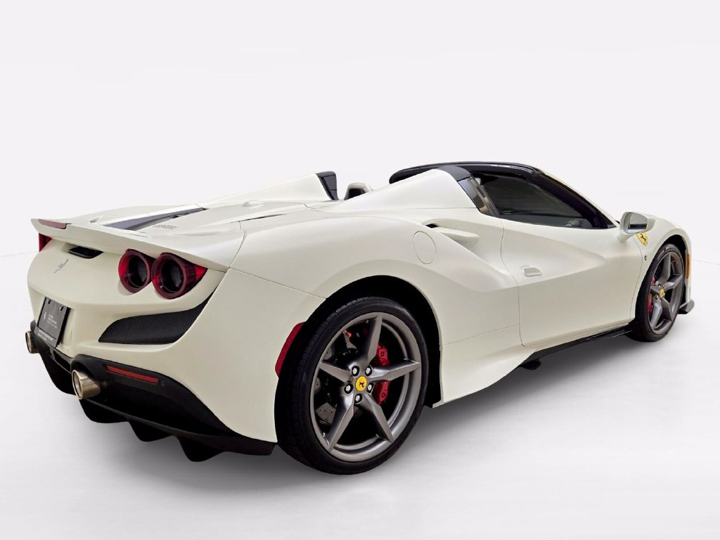 Used 2022 Ferrari F8 Tributo RWD image 9