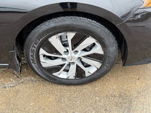 Used 2020 Nissan Altima 2.5 S FWD image 44