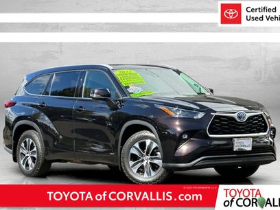 Used 2022 Toyota Highlander XLE