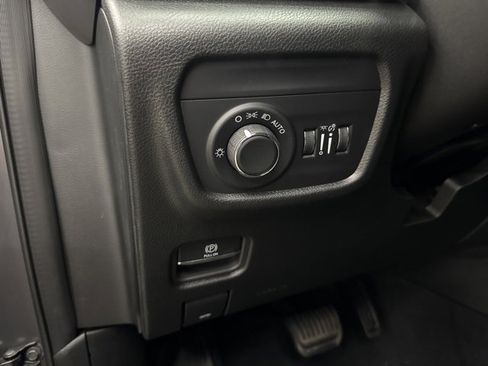 New 2025 Jeep Grand Cherokee Laredo X w/ Luxury Tech Group I image 14