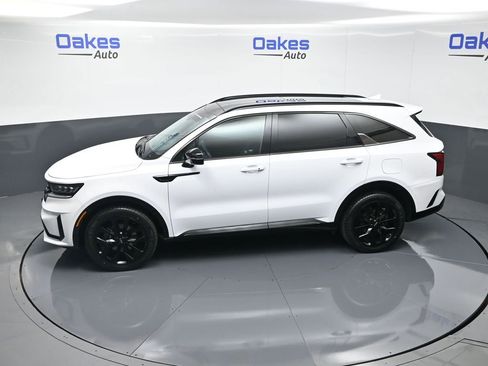 Certified 2023 Kia Sorento SX image 53