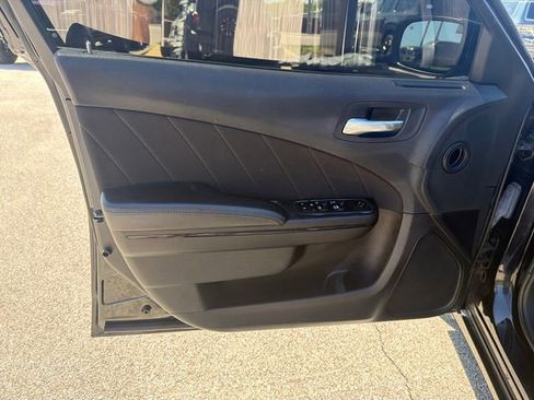 Used 2021 Dodge Charger SXT w/ Blacktop Package image 21