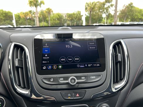 Used 2023 Chevrolet Equinox RS w/ RS Leather Package image 23