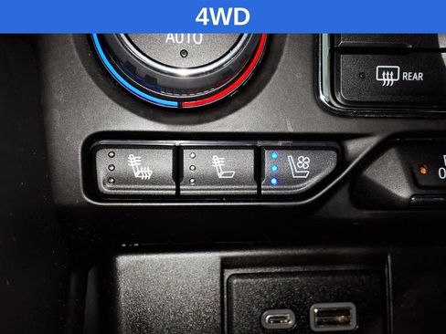 Used 2023 Chevrolet Tahoe Premier image 14