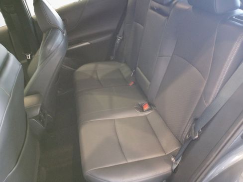 Used 2024 Toyota Venza Limited image 15