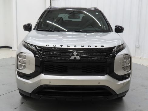 New 2025 Mitsubishi Outlander SEL Black Edition image 8