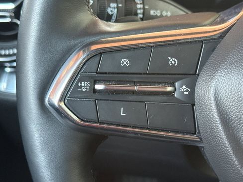 Used 2025 Chevrolet Equinox LT w/ Convenience Package II AWD/4WD image 32