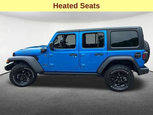 Used 2023 Jeep Wrangler Unlimited w/ Cold Weather Group AWD/4WD image 6