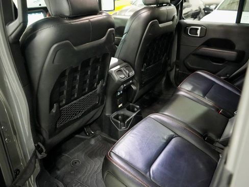 Used 2021 Jeep Gladiator Mojave image 16