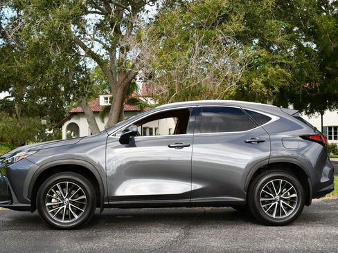 Used 2025 Lexus NX 250 FWD w/ Towing Package (2000 Lbs) image 24