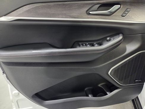 Certified 2023 Jeep Grand Cherokee Limited image 13