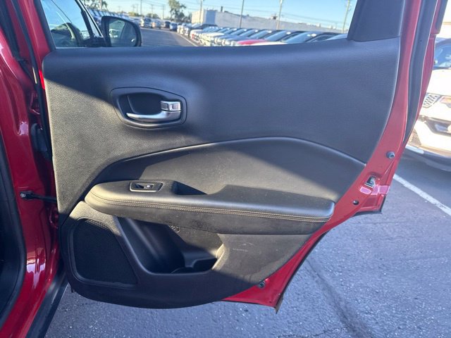 Used 2018 Jeep Compass Limited w/ Navigation Group AWD/4WD image 23
