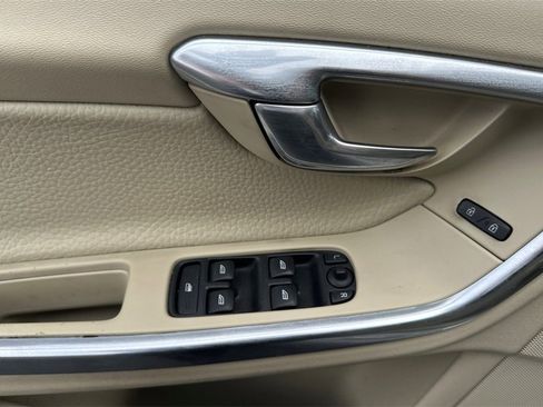 Used 2013 Volvo S60 T5 image 8