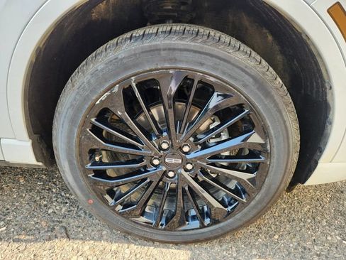 New 2026 Lincoln Corsair Premiere AWD/4WD image 17