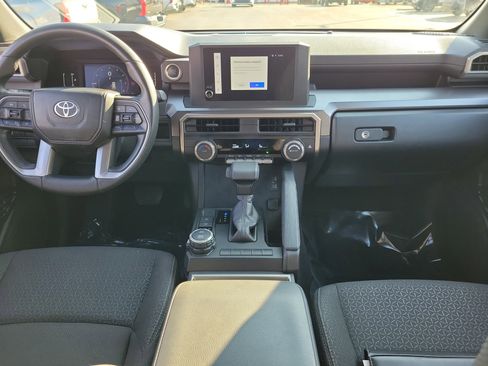 Used 2025 Toyota 4Runner SR5 image 9