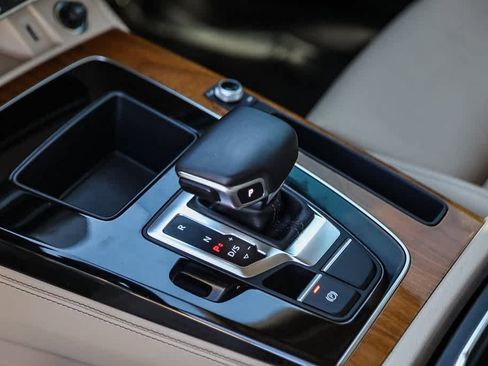 Used 2022 Audi Q5 2.0T Prestige image 19