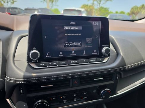 Used 2021 Nissan Rogue S FWD image 23