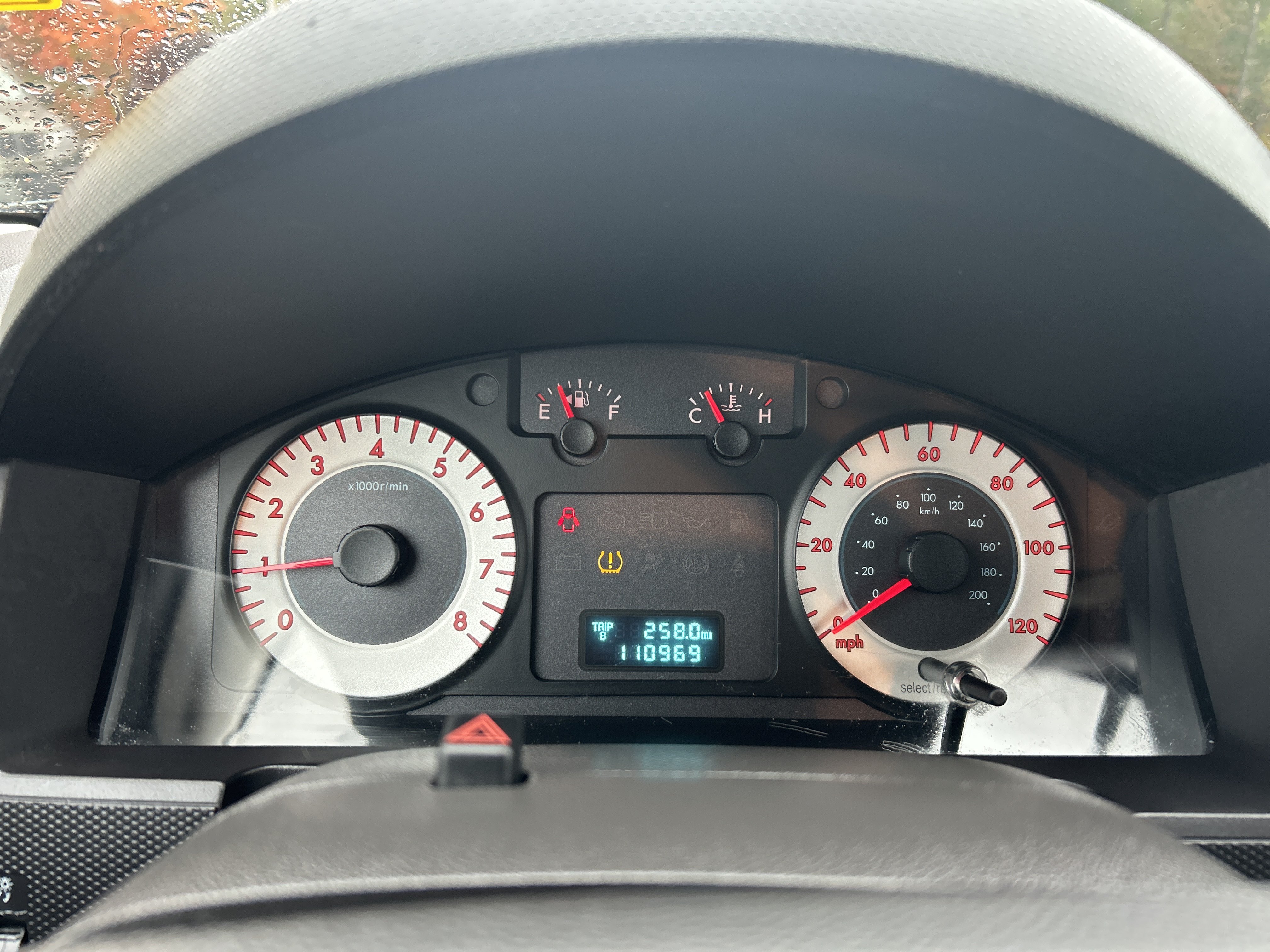 Used 2010 MAZDA Tribute i AWD/4WD image 14