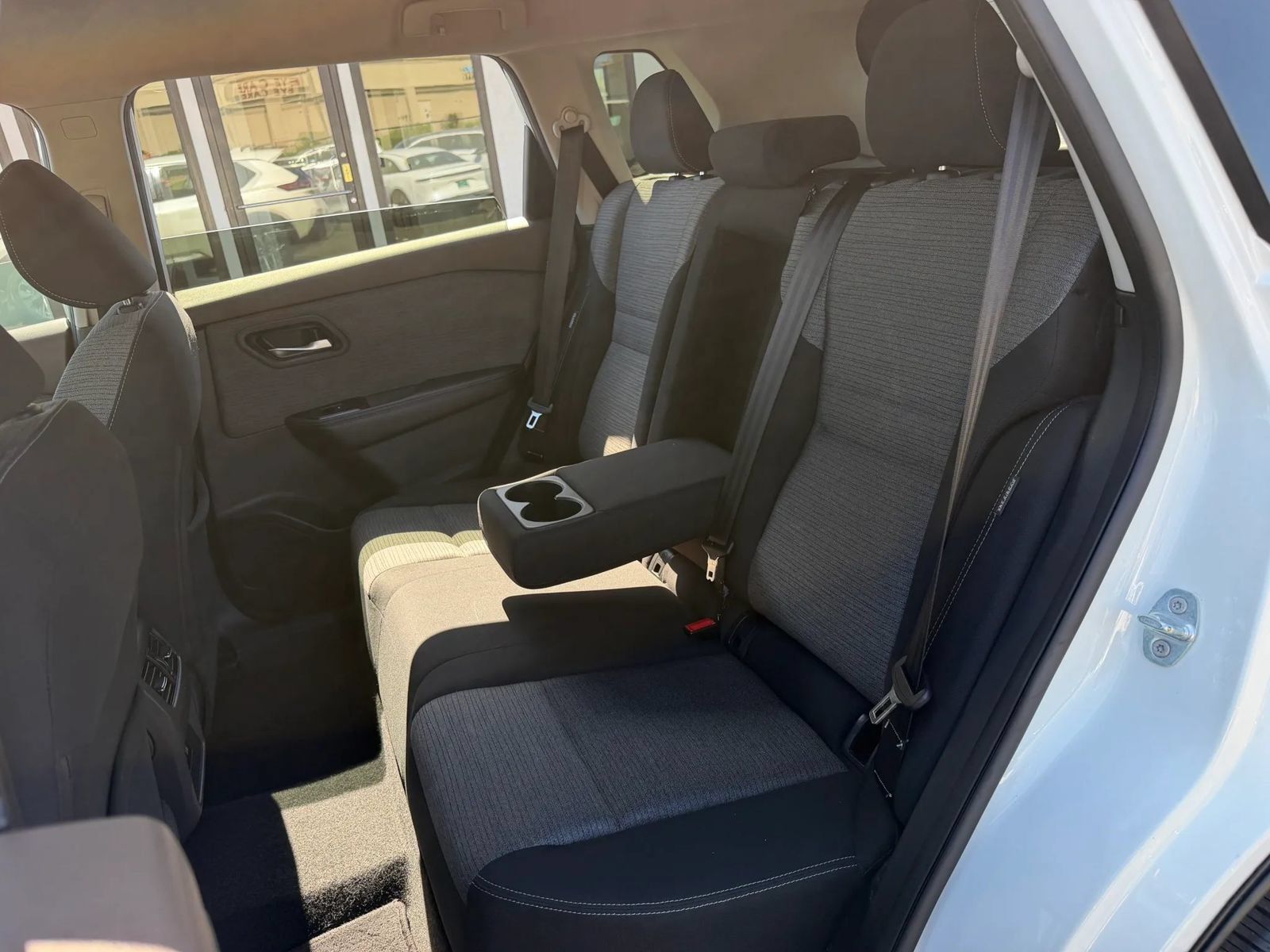 Used 2021 Nissan Rogue SV AWD/4WD image 29