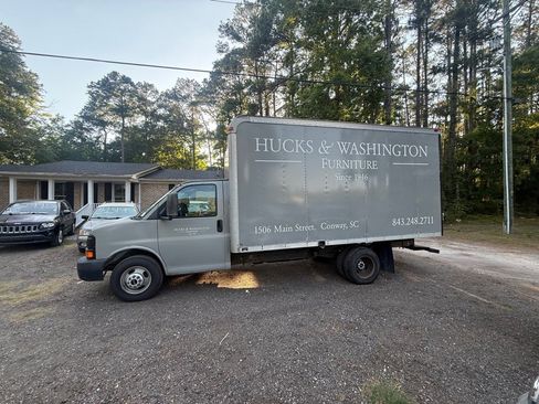 Used 2007 GMC Savana 3500 RWD image 2