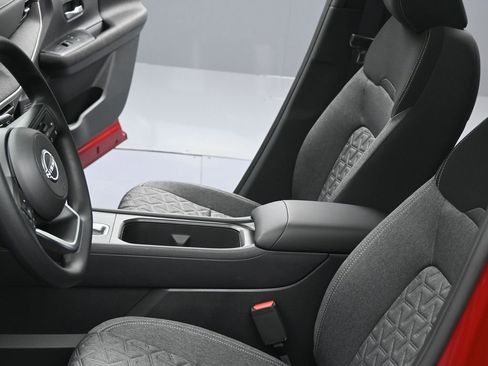 New 2026 Nissan Kicks SV w/ SV Premium Package AWD/4WD image 16