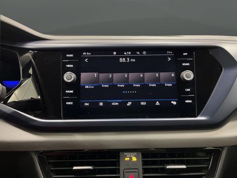 Used 2023 Volkswagen Taos SE w/ Black Wheel Package image 17