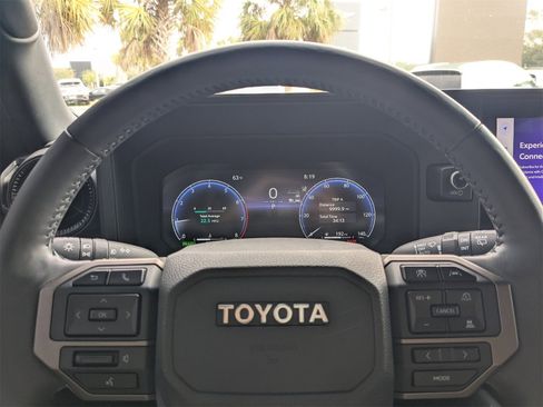 Used 2024 Toyota Land Cruiser image 35