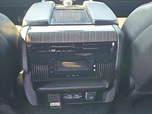 Used 2022 Jeep Wagoneer Series II image 19