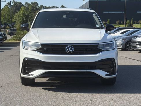Used 2023 Volkswagen Tiguan SE R-Line FWD image 8